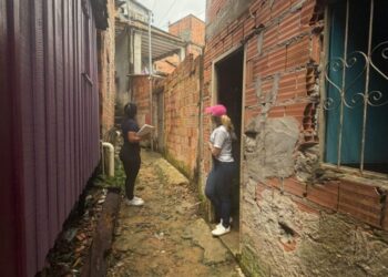 Semhaf realiza cadastramento para regularização fundiária em comunidades da zona Leste