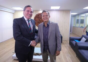 Presidente da Aleam recebe visita institucional do cônsul de Portugal