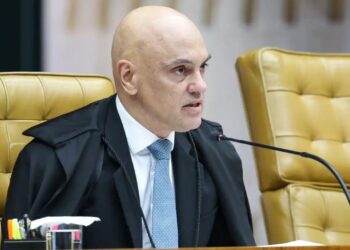 Moraes dá 48 horas para Bolsonaro informar se autorizou vídeo com IA