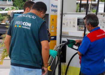 Pesquisa do Procon Manaus aponta redução de R$ 0,70 no menor preço da gasolina comum