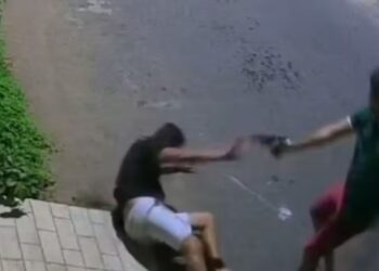 IMAGENS FORTES: Câmeras flagram execução de homem após discussão em conveniência