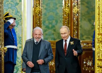 Lula conversa com Putin e presidentes reafirmam alinhamento sobre temas globais