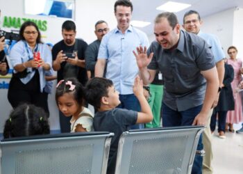 Roberto Cidade destaca avanço da saúde e diz que cirurgias cardíacas pediátricas “mudam a vida das crianças”