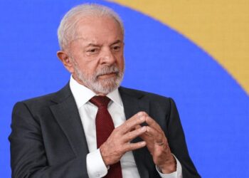 Lula endurece penas a crime sexual contra menor na internet