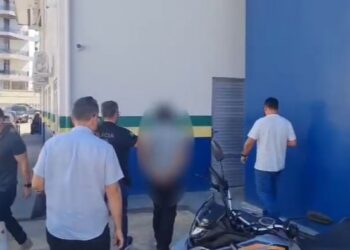 Escritor de livros infantis é preso por compartilhar material de exploração sexual de crianças em Manaus