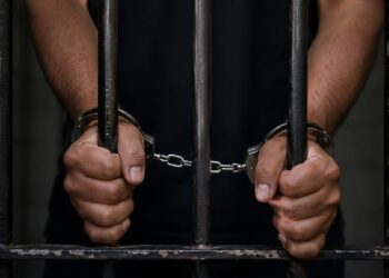 Treinador de futebol é preso suspeito de abuso contra adolescente no AM