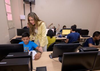Thaisa Cidade destaca inclusão de adolescentes com TEA em curso inédito do Cetam: “Novas possibilidades para o futuro”